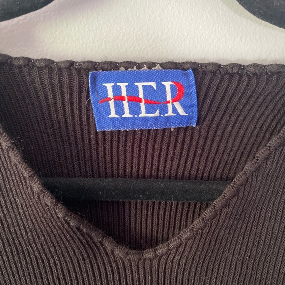 Vintage HER Black Sweater - Picture 3 of 3